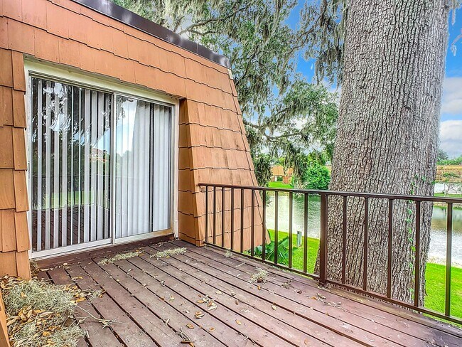 Building Photo - Coastal Charm Meets Modern Living: Your Dream Townhome in Port Orange Awaits!