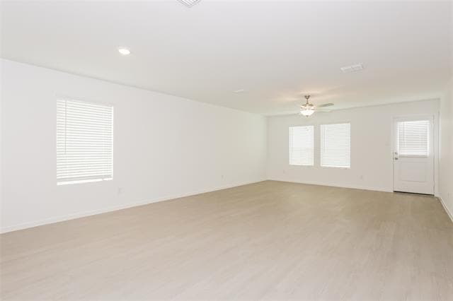 Building Photo - 1316 Amapola Dr