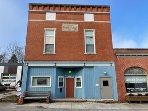 Building Photo - washer dryer, dishwasher and central air