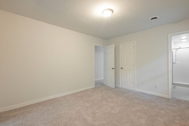 Building Photo - Charming 3 Bedroom Single-Family Home for Rent in Chester!