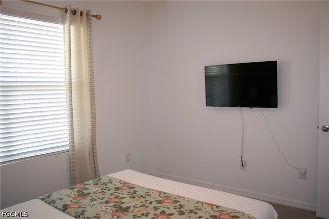 Building Photo - 20056 Sweetbay Dr