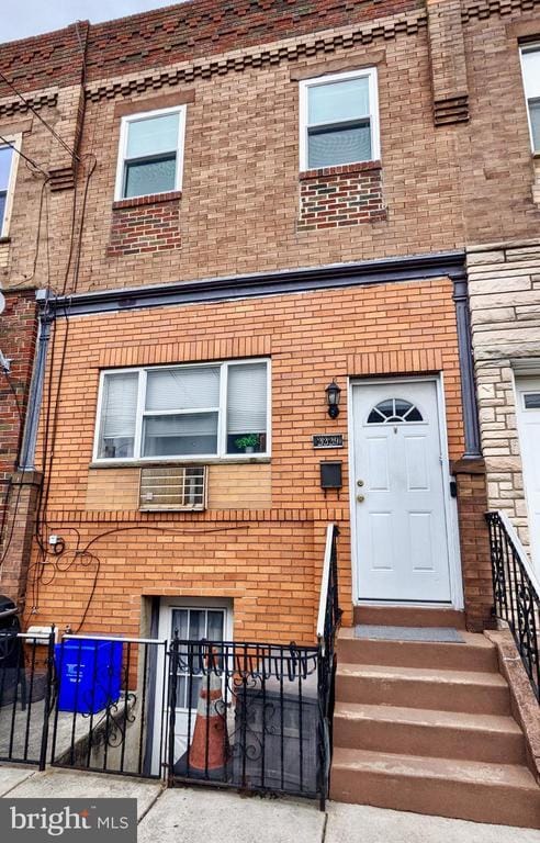Primary Photo - 2229 S 20th St