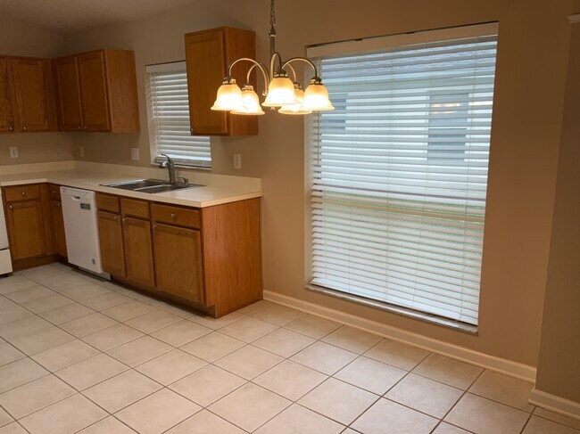 Building Photo - 5243 Algerine Pl