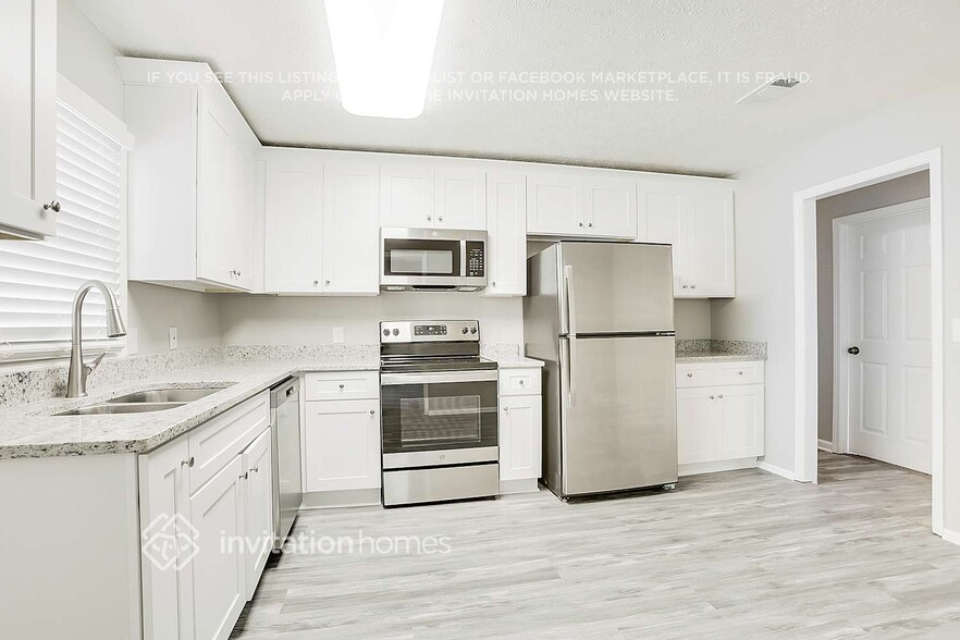 Building Photo - 6647 Forestdale Ln