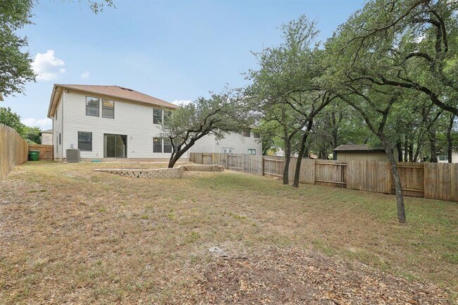 Building Photo - 2703 Vinson Ct