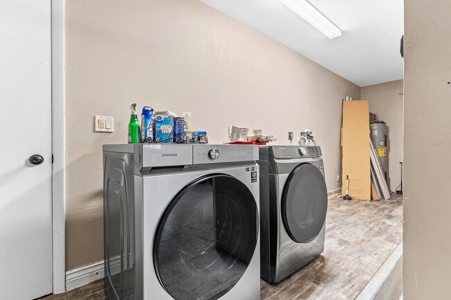 Building Photo - 125 Raintree Trail