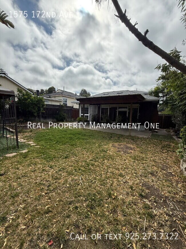 Building Photo - 1575 172nd Ave
