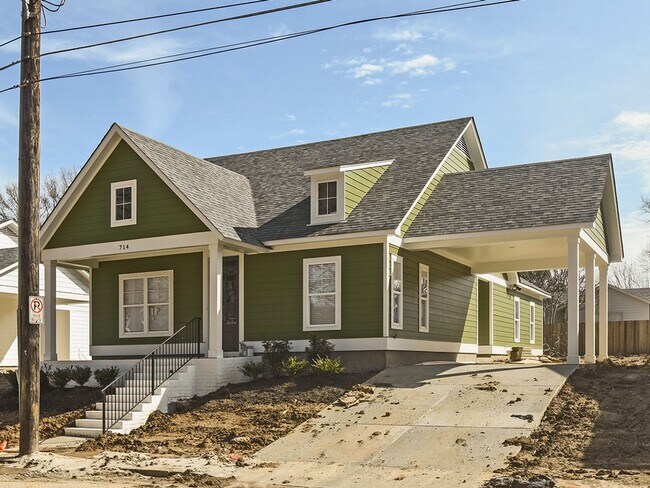 4 bed, 2 baths near U of M built 2020 - 4 bed, 2 baths near U of M  built 2020