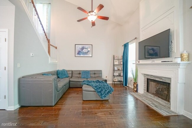 Building Photo - 4 br, 3 bath House - 240 Windy Circle