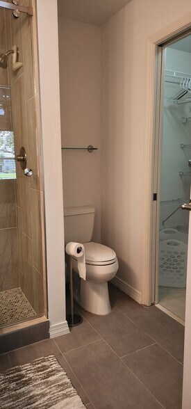 Building Photo - 186 Pebble Shores Dr