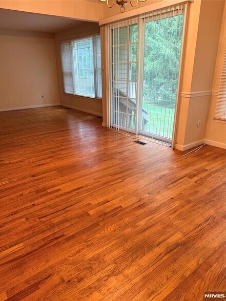 Building Photo - 63 Trotters Ln