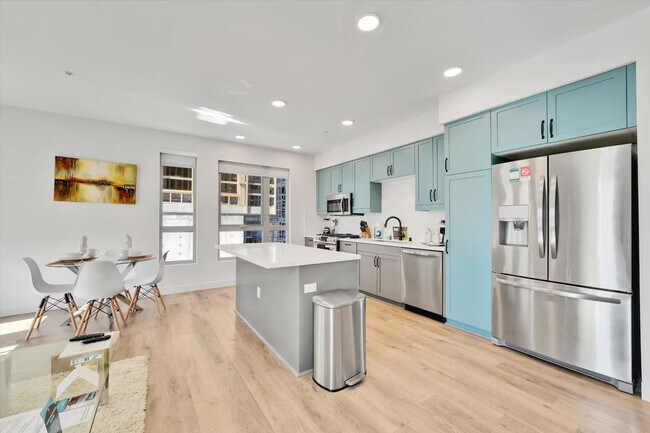 Building Photo - 3798 7th Ave