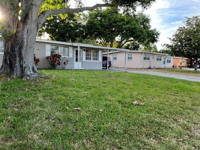 Building Photo - 9596 Groveland St