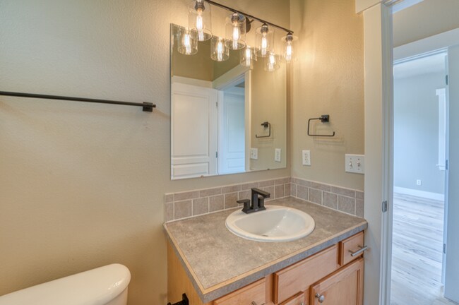 Building Photo - 7150 W Tobi Ct