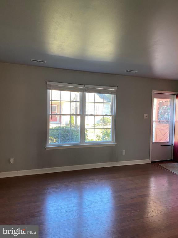 Building Photo - 439 Glassboro Rd