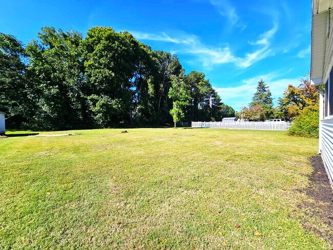 Building Photo - 308 Carey Ave
