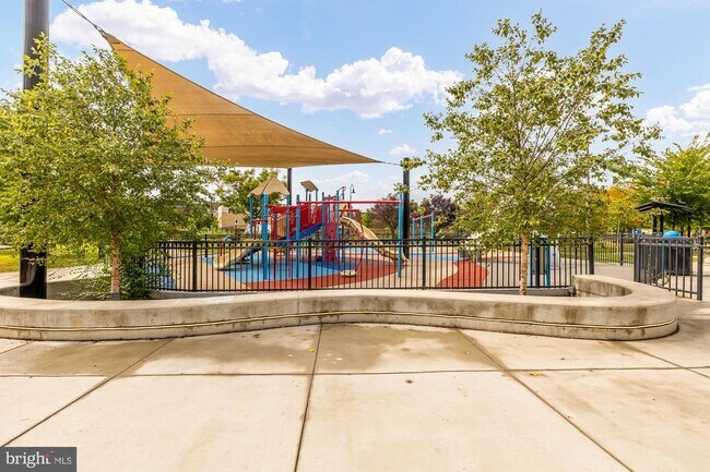 Building Photo - 58 T St NW