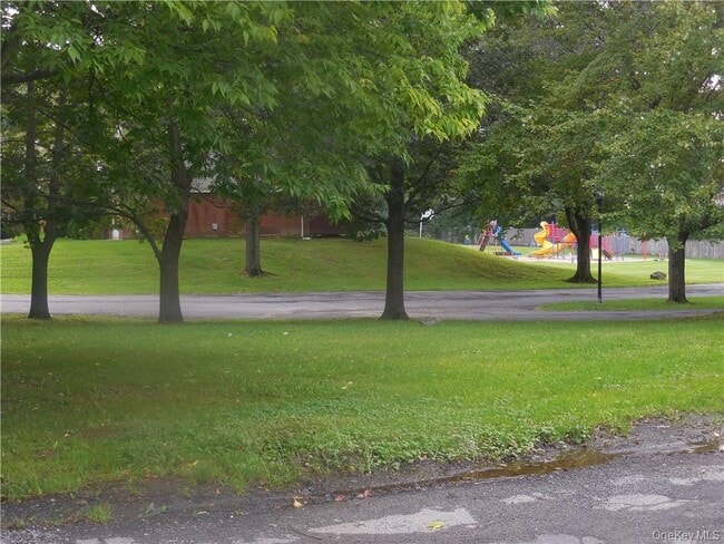 Building Photo - 4 Patton Dr