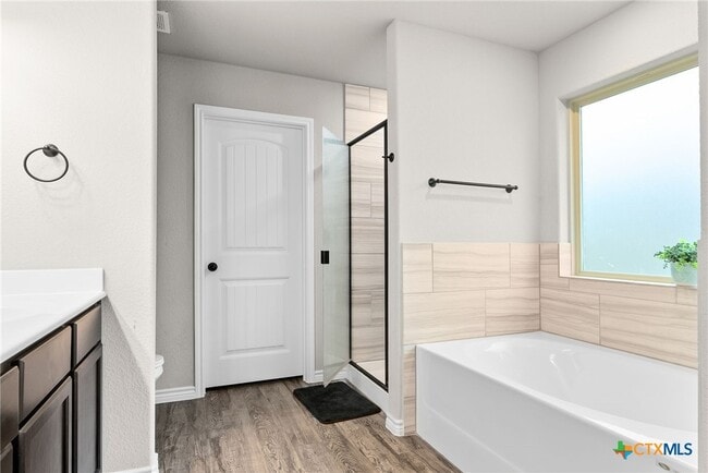 Building Photo - 907 Mclaury Cove