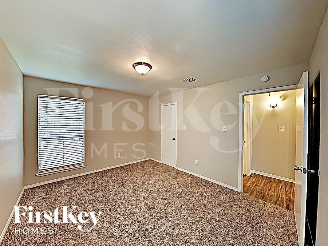 Building Photo - 7451 Tunbury Ln