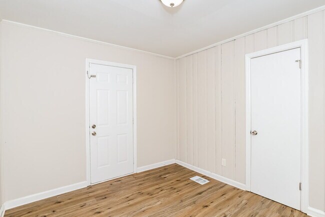 Building Photo - 6281 Denny Ln SW