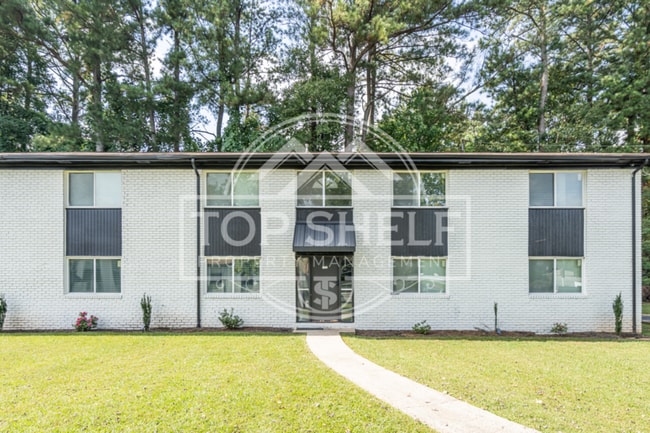 Building Photo - 740 Mozley Dr SE