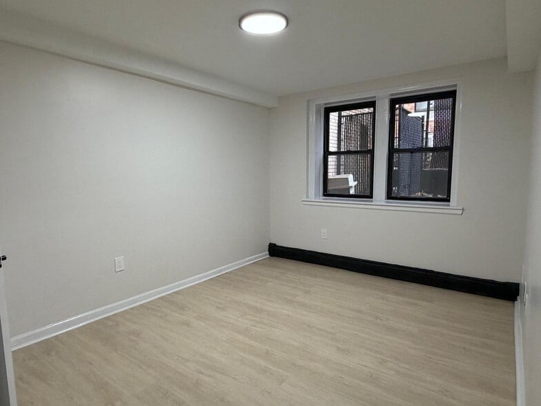 Building Photo - 150 S Harrison St