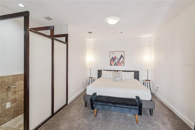 Building Photo - 151 E Washington St