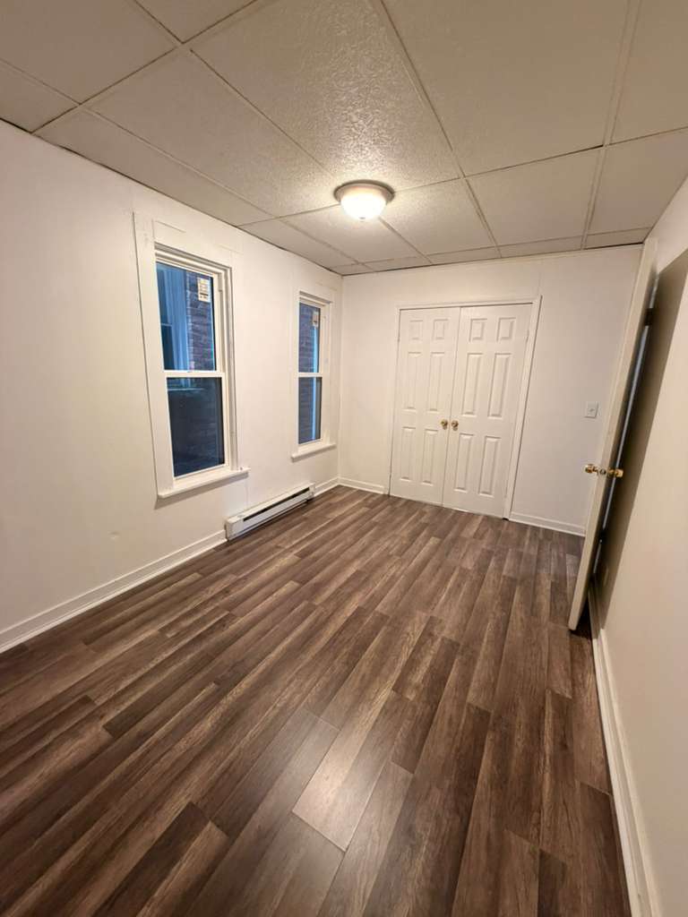 Building Photo - 506 3rd St