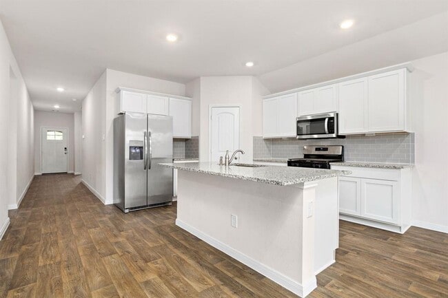 Building Photo - 1421 Havelock Wy