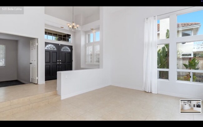 Building Photo - Incredible Rancho Del Oro Home!