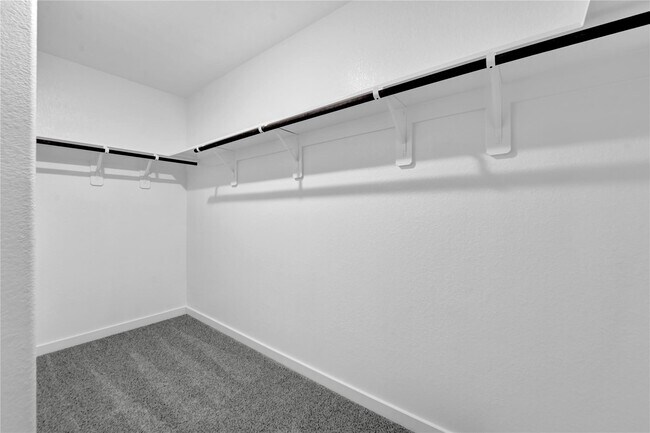 Building Photo - 18726 Etta Pnes Cir
