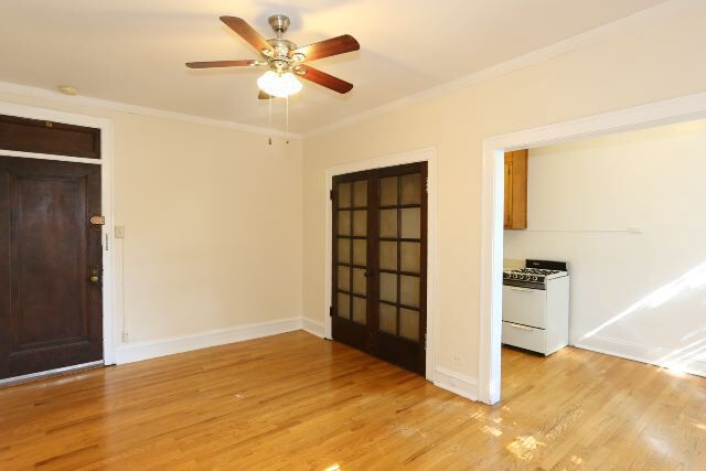 Building Photo - 4636 N Paulina St