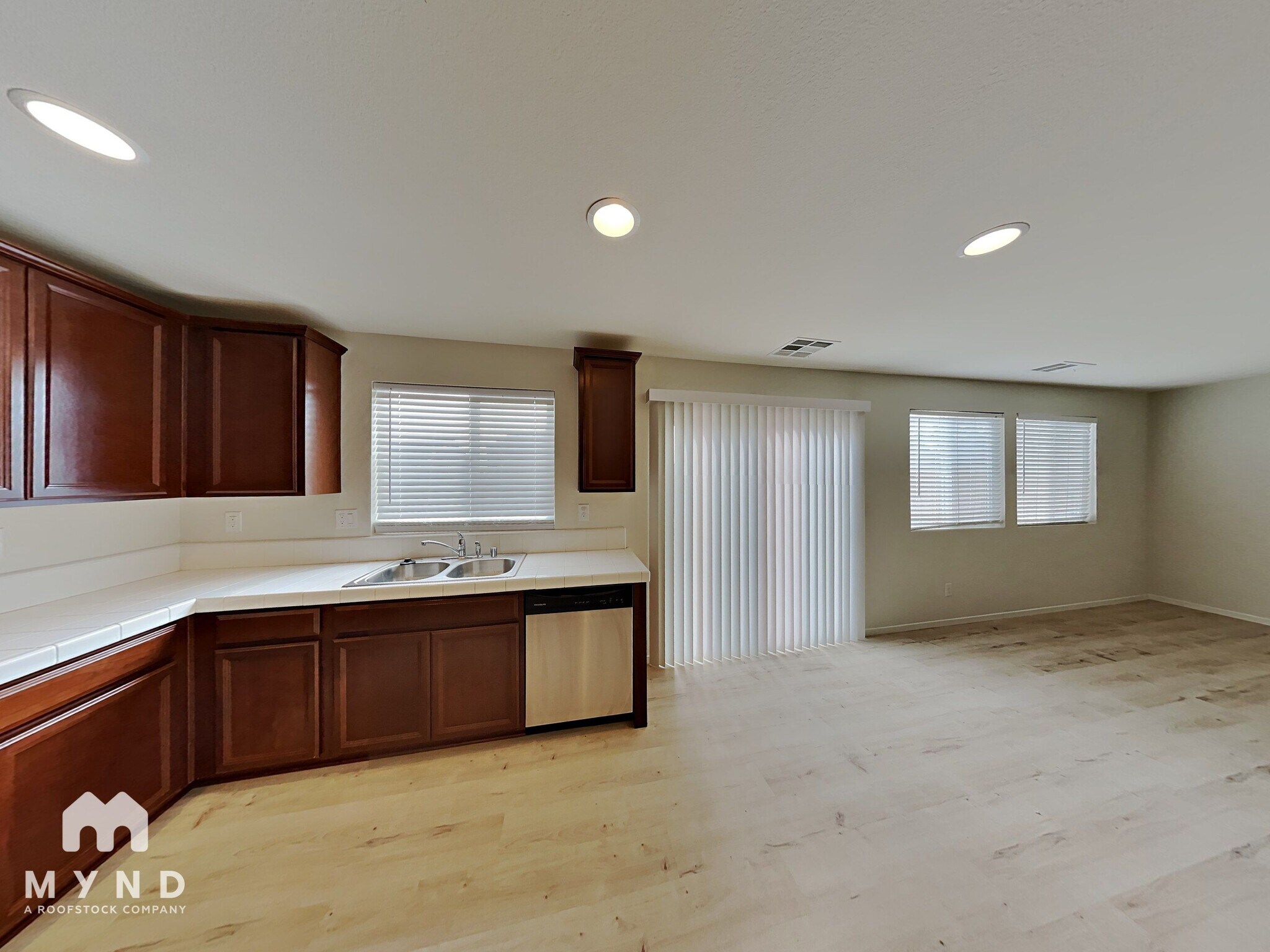 Building Photo - 14341 Durham Dr