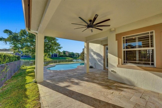 Building Photo - 8610 Lakeside Bnd