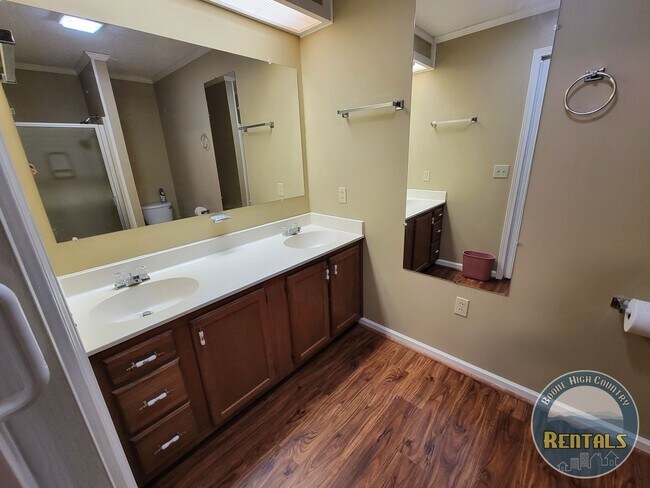 Building Photo - 2bd/2ba Home in Linville