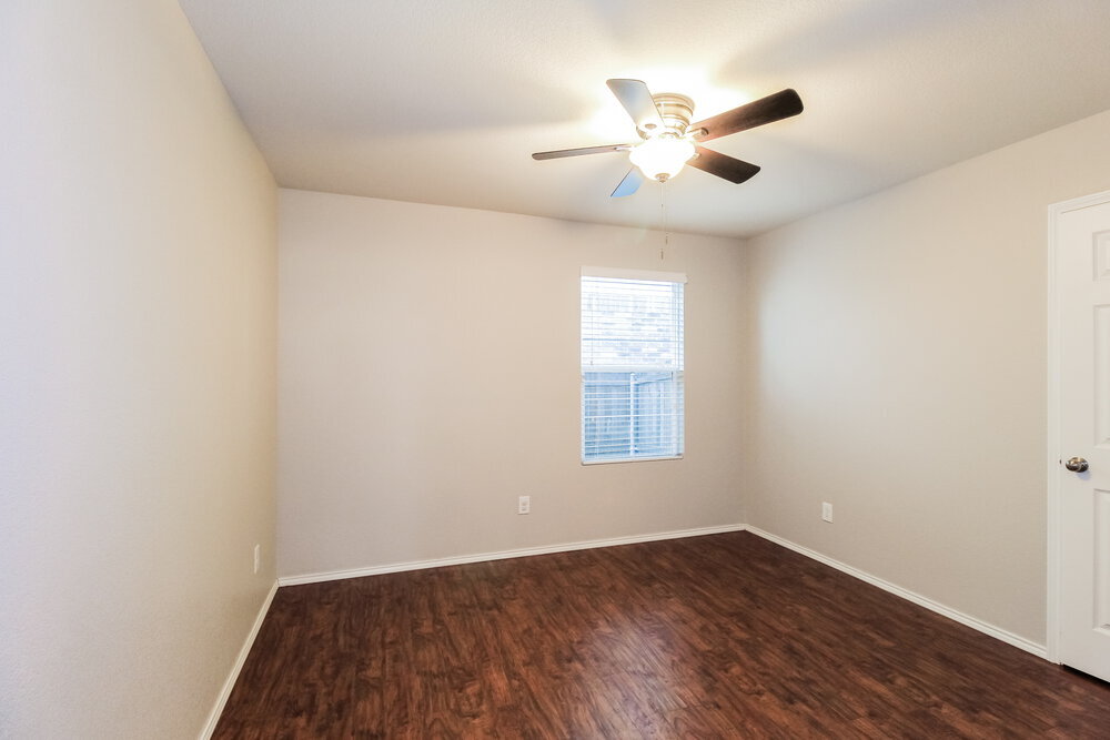 Building Photo - 128 Feverbush Dr