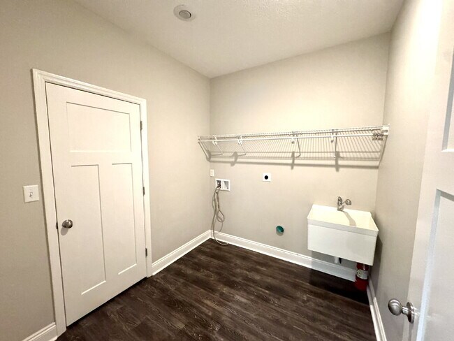 Building Photo - 4515 Tender Creek Cv