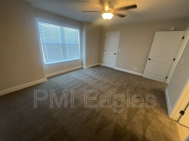 Building Photo - 384 Fallow Cir