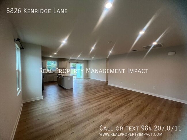 Building Photo - 8826 Kenridge Ln