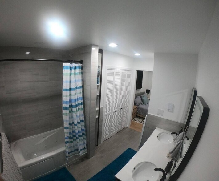 Building Photo - 5127 Hounds Ear Rd