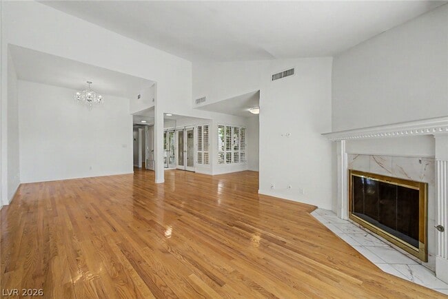 Building Photo - 3145 Bel Air Dr