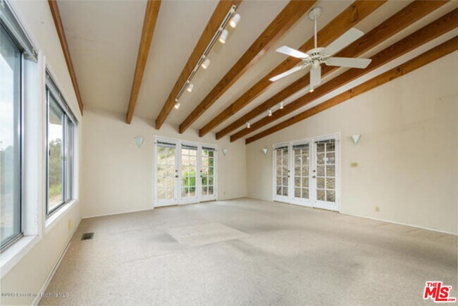 Building Photo - 5249 Escalante Dr