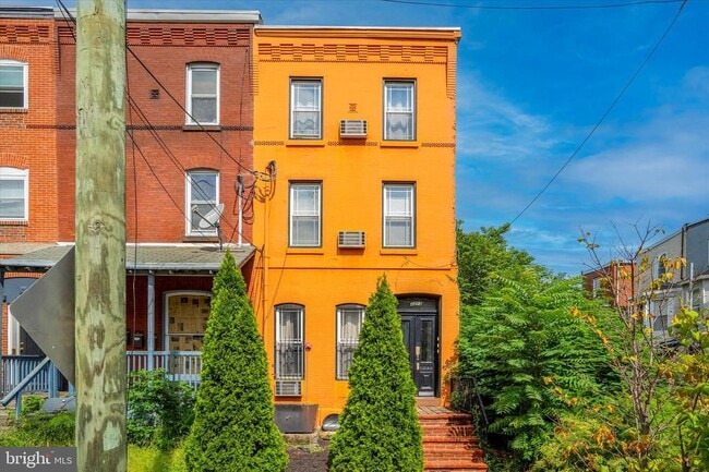 Building Photo - 3215 Hamilton St