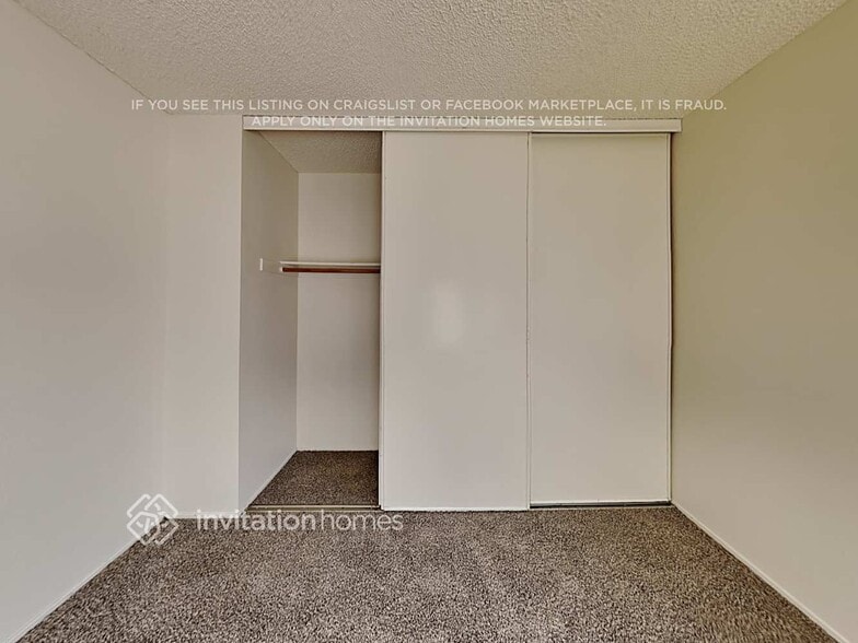 Building Photo - 2080 Moontree Dr