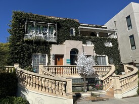 Building Photo - 401 N Norton Ave