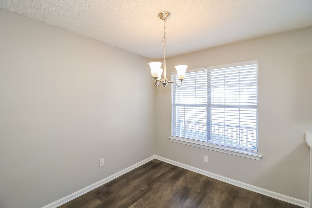 Building Photo - 608 Fieldcrest Dr