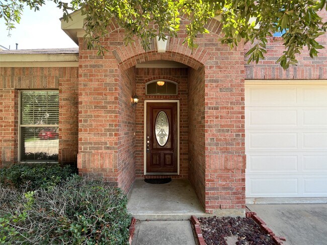 Building Photo - 15214 Bartlett Landing Dr
