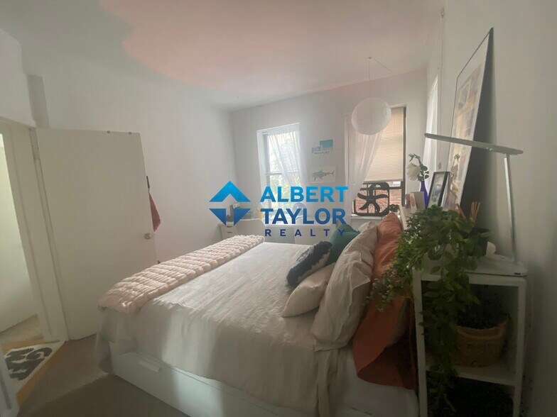 Building Photo - 41 Cunard St