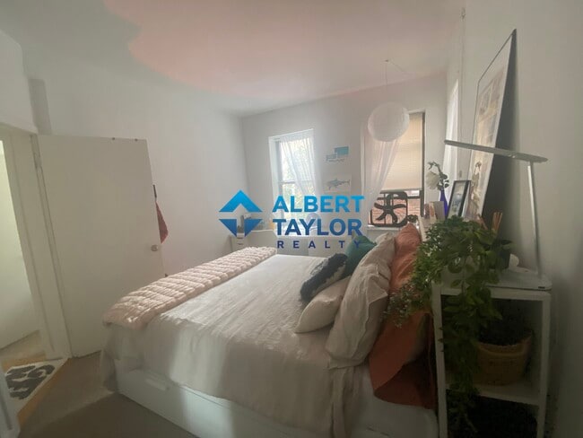 Building Photo - 41 Cunard St